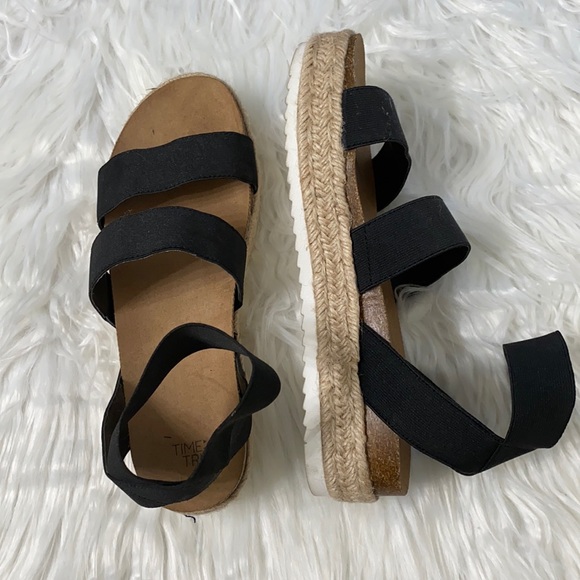 Time and Tru Shoes - Time and Tru sandals | black straps | size 9